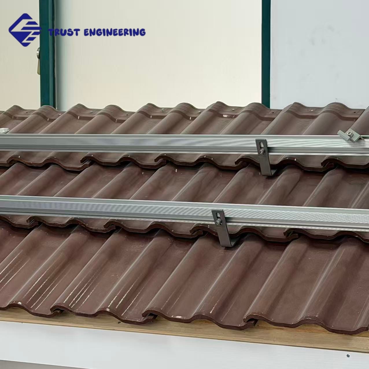 Tile roof solar mounting bracket hardware